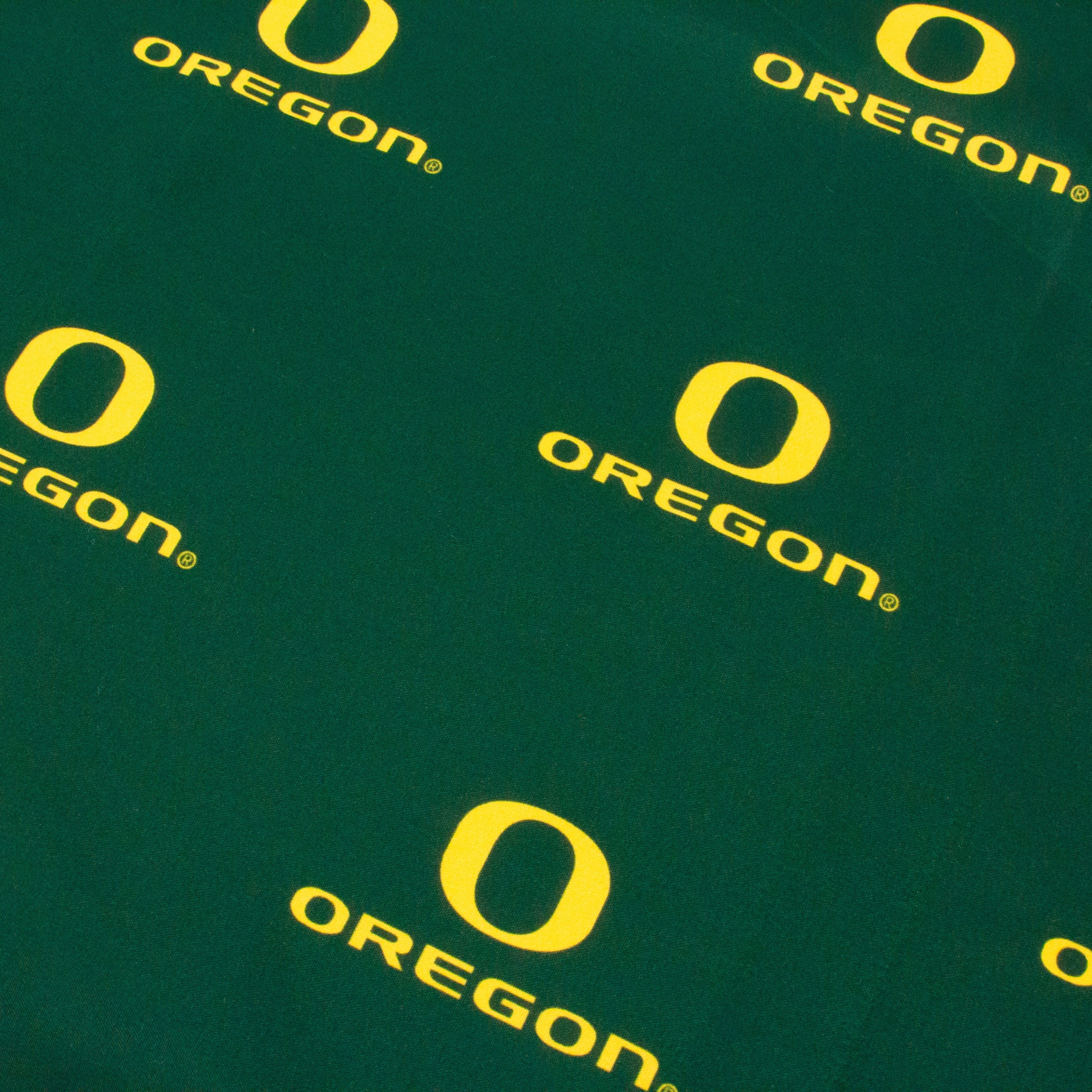 College Covers Oregon Ducks Tailgate Fitted Tablecloth, 96" x 30", 8 ft Table Cover