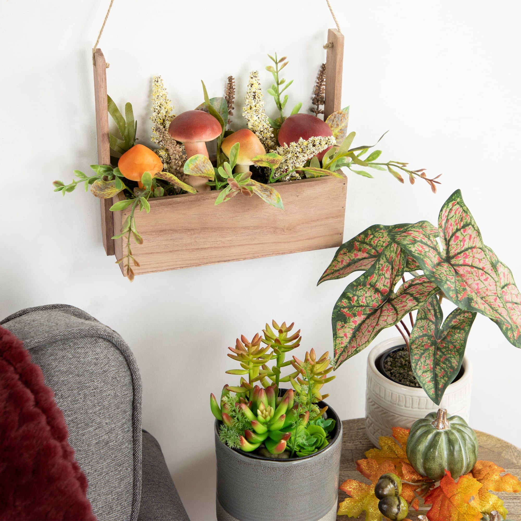 18" Mushroom and Foliage Wooden Fall Harvest Hanging Basket