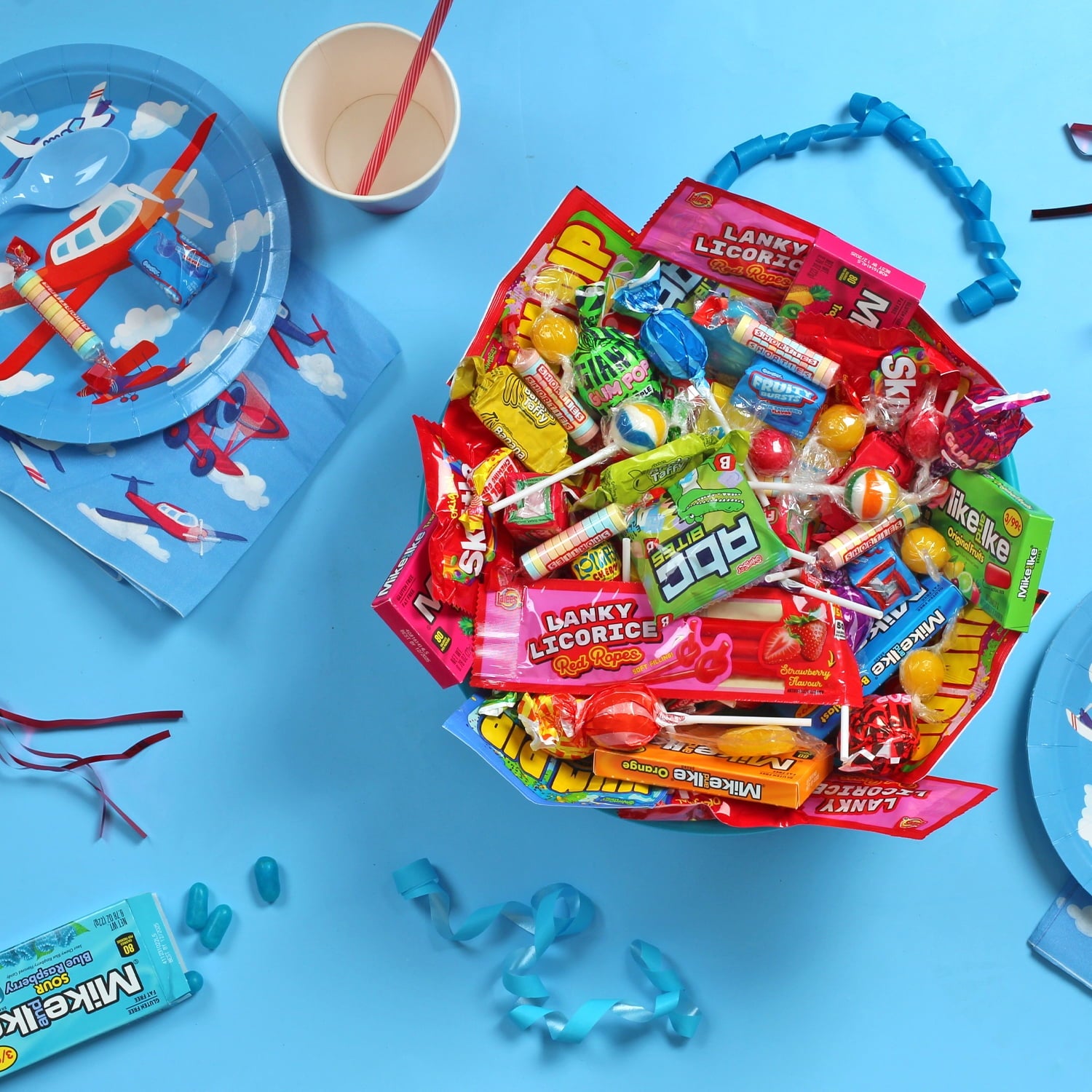 Assorted Halloween Candy - Bulk Candies - 5 Pounds - Trick or Treat Variety Pack - Pinata Assortment - Parade Mix