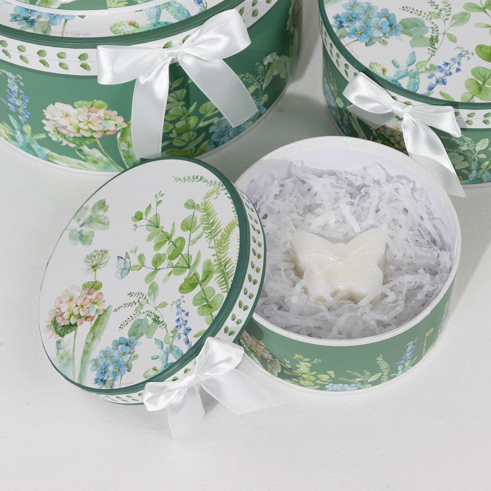 BalsaCircle Set of 4 Round Green Floral Nesting Cardstock Gift Boxes with Lids Party Accessories