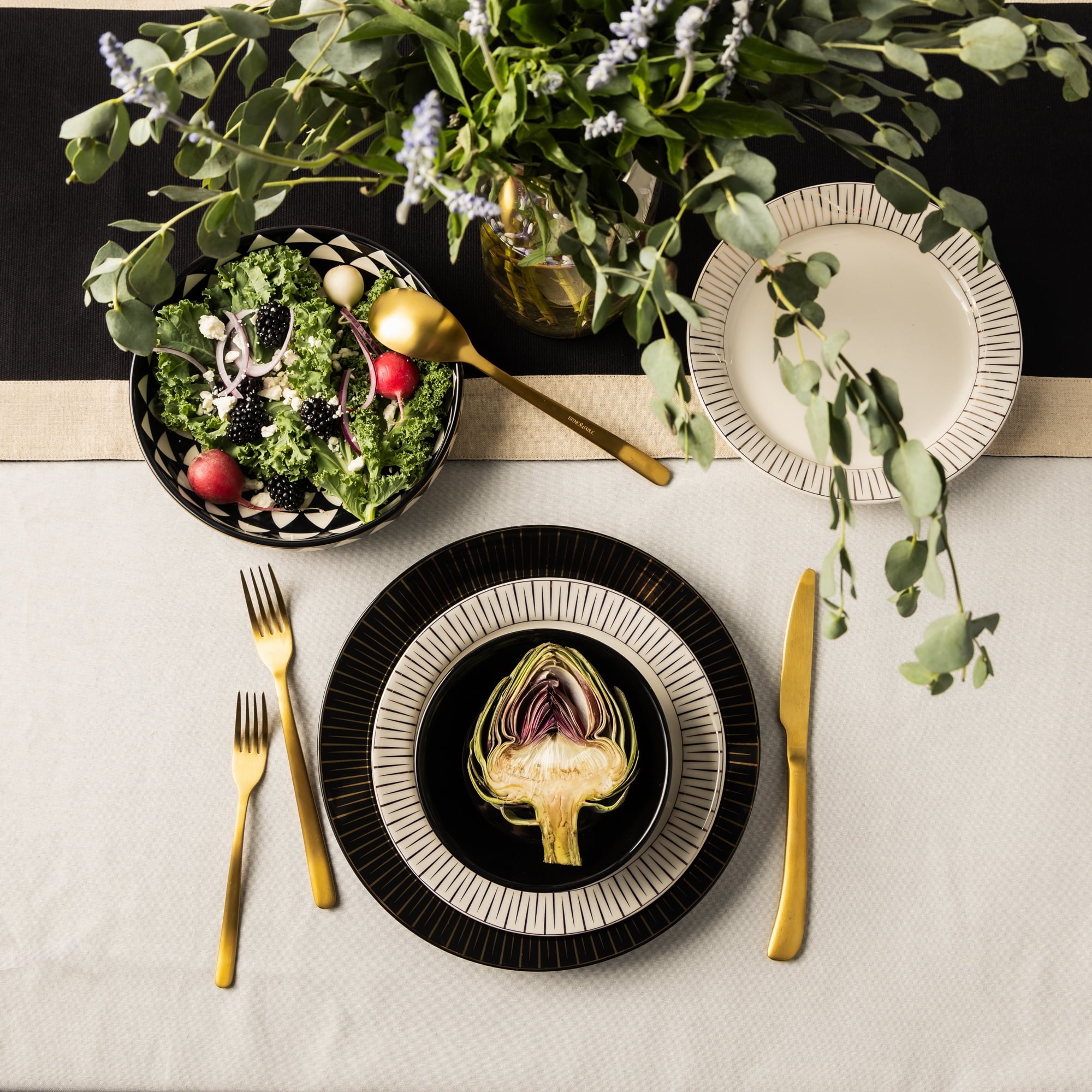 Thyme & Table Medallion 4-Pack Ceramic Low Bowls Black and White