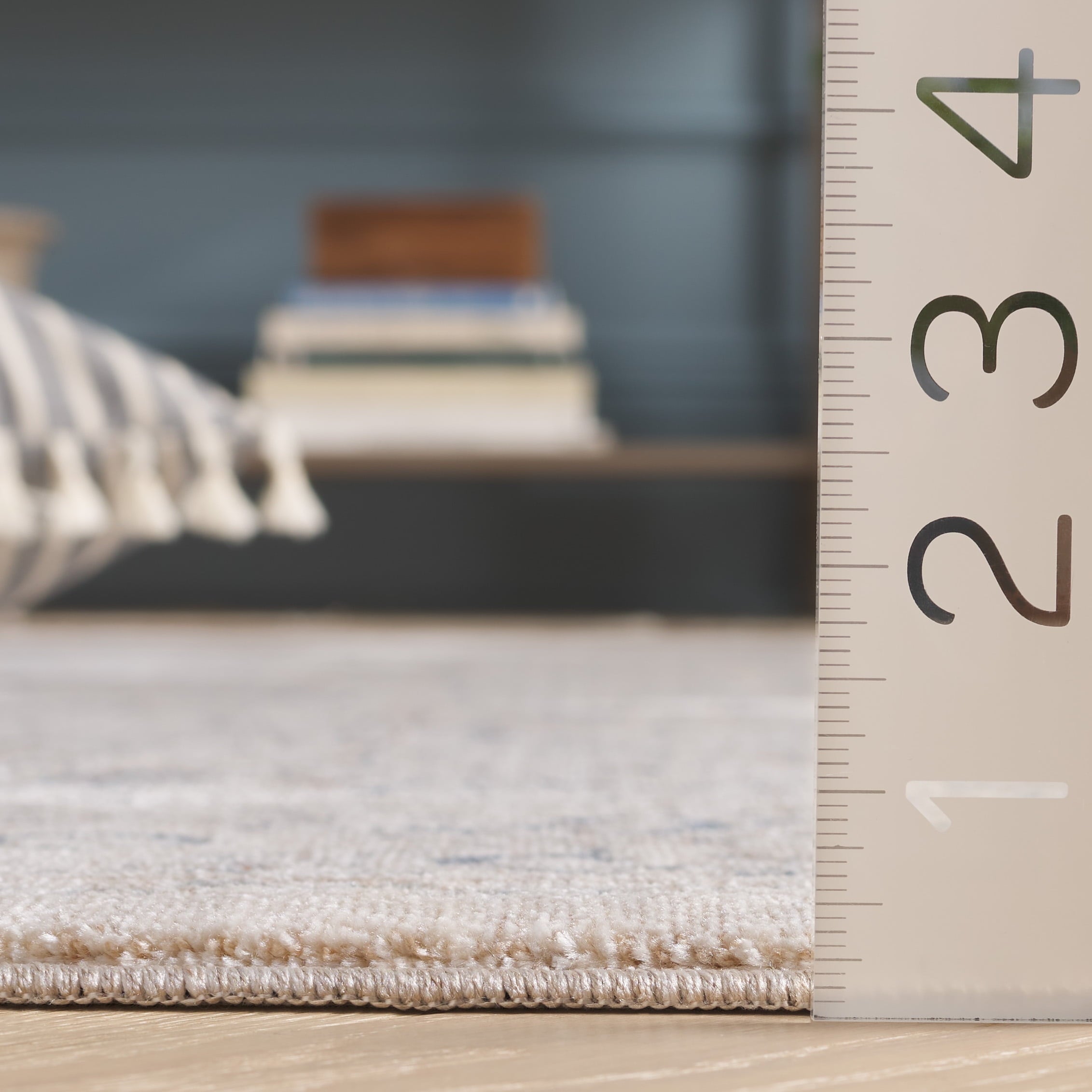 SAFAVIEH Sutton Aisling Oriental Runner Rug, Beige/Navy, 2'2" x 8'