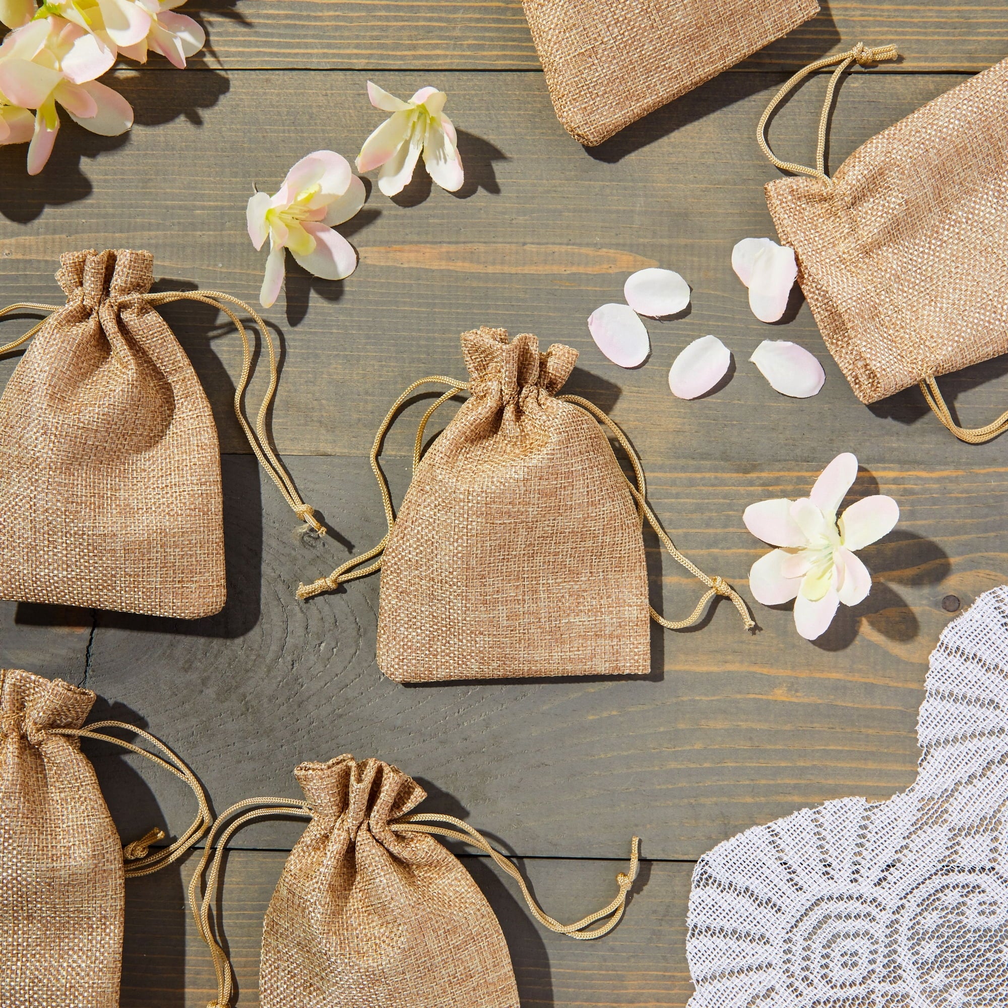 100 Pack Burlap Drawstring Pouch for Jewelry, Party Favors, Arts and Crafts, Natural Brown, 3.7 x 5.5 in