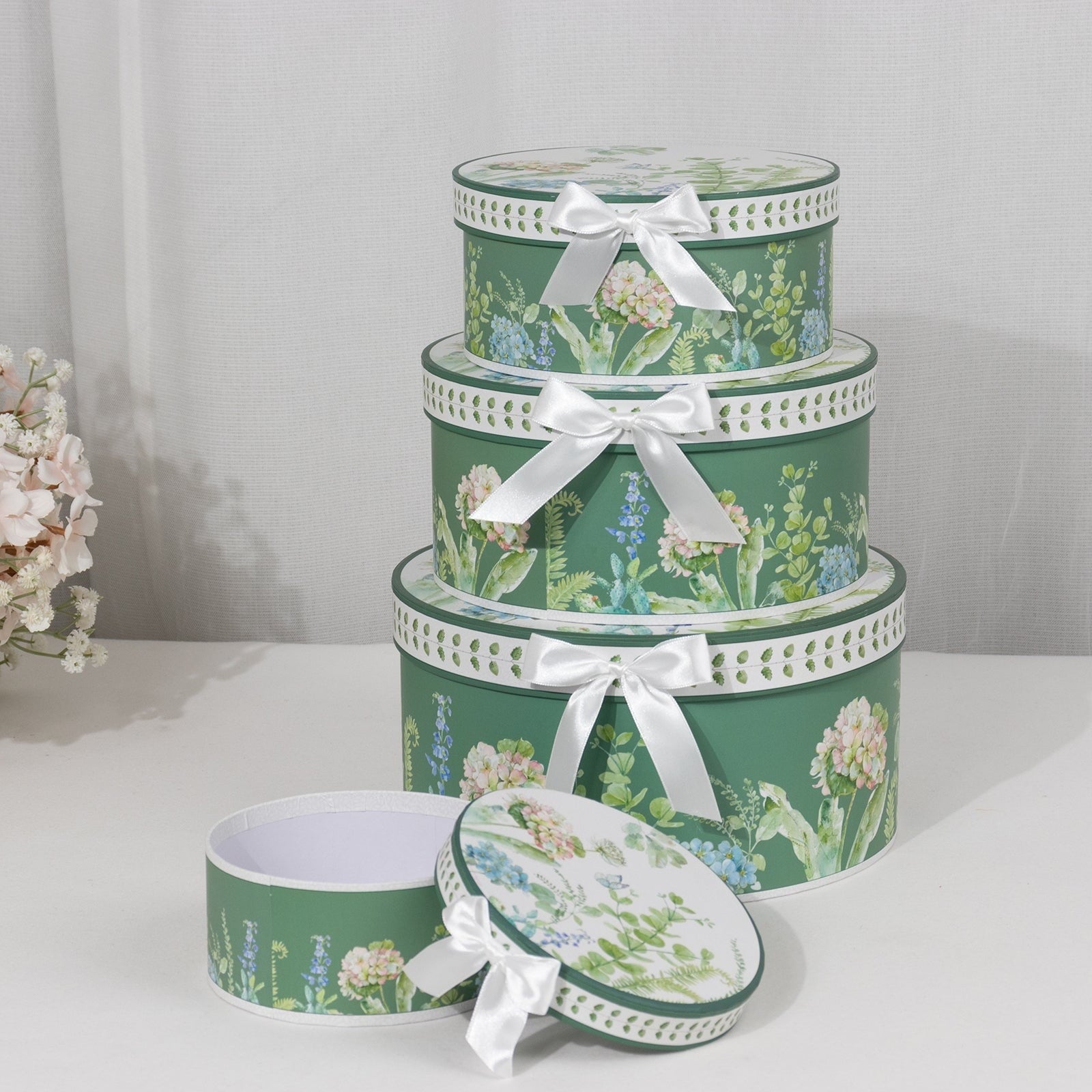BalsaCircle Set of 4 Round Green Floral Nesting Cardstock Gift Boxes with Lids Party Accessories