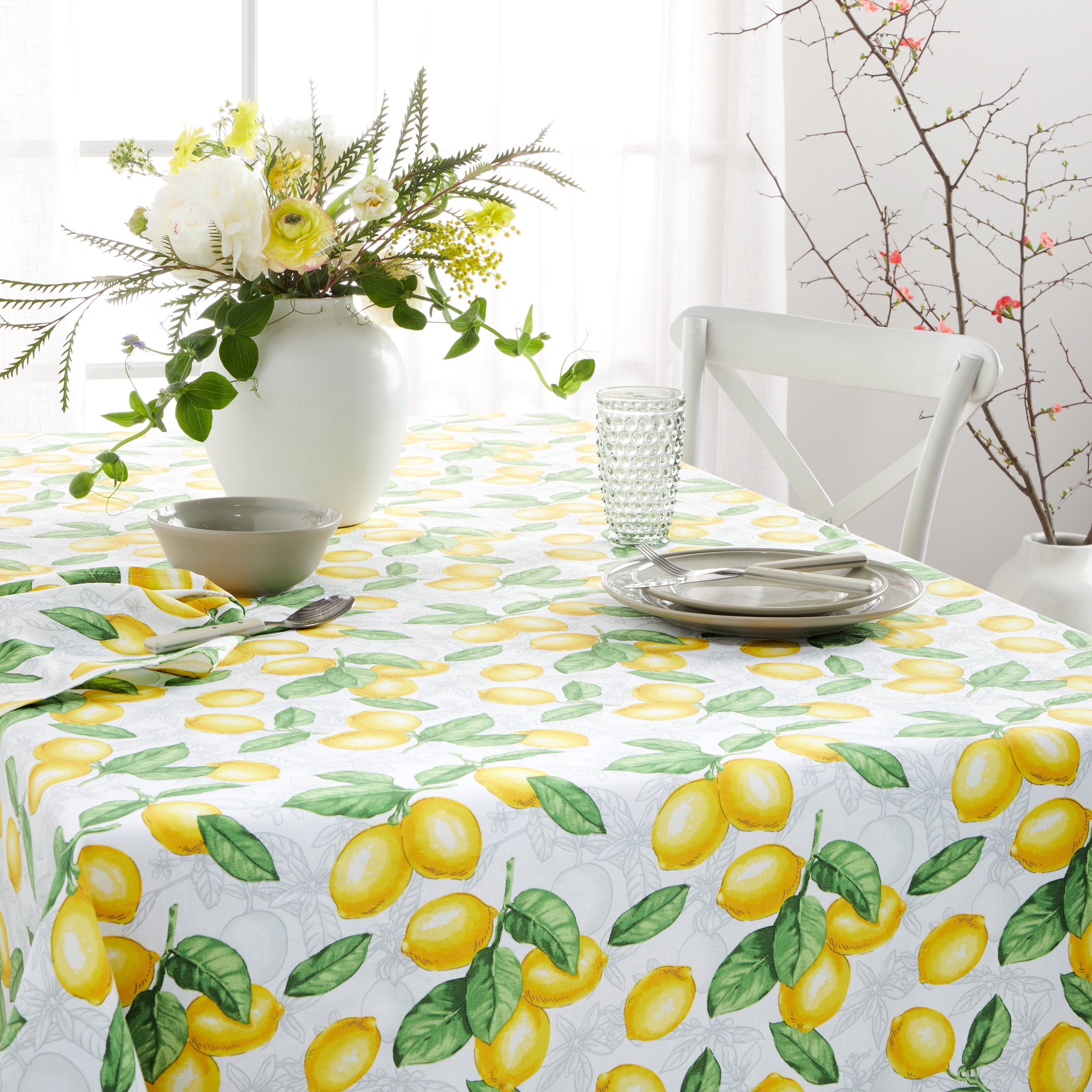 Martha Stewart Lots of Lemons Fabric Tablecloth Single Pack, White/Yellow, 60"x102"