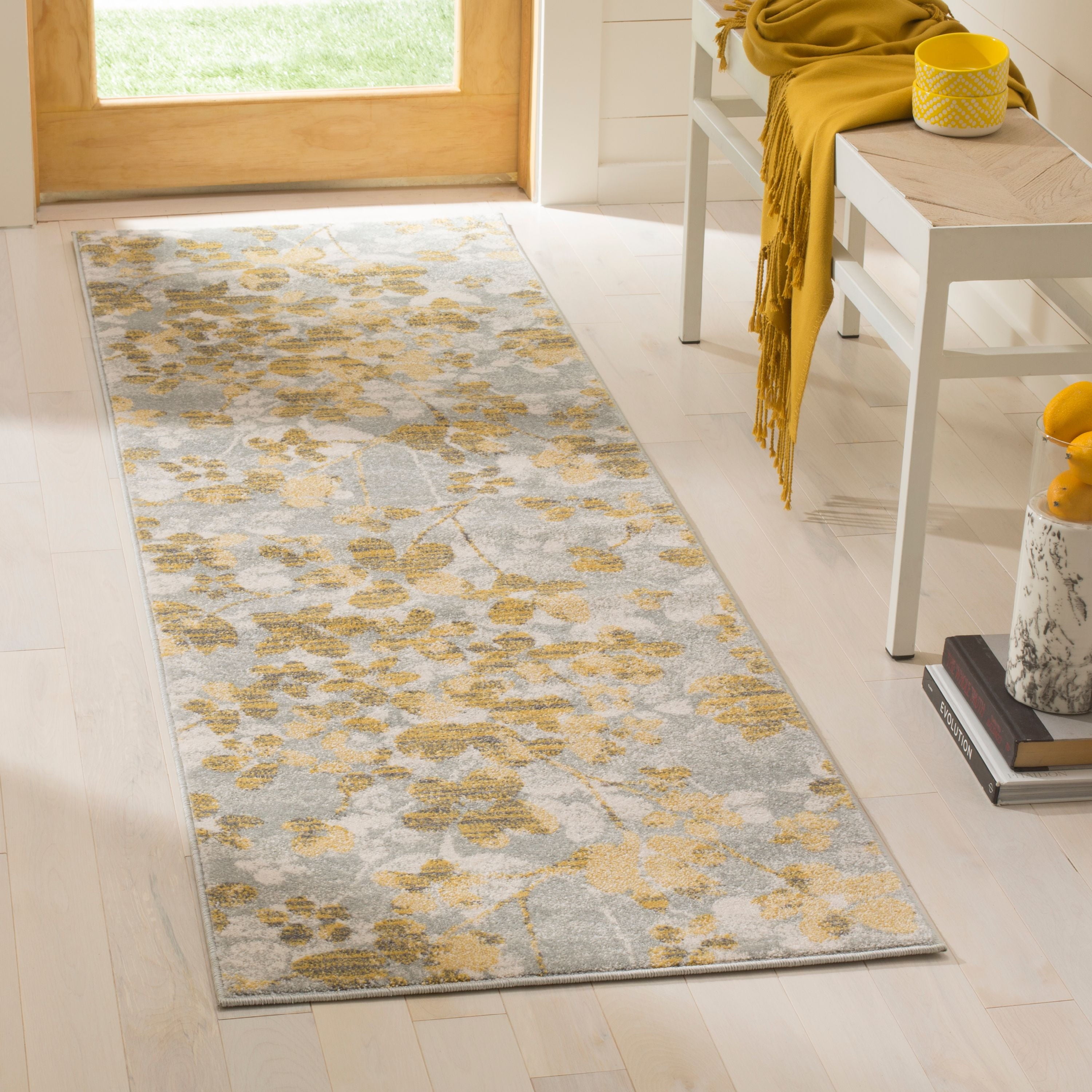 SAFAVIEH Evoke Pavel Floral Area Rug, Grey/Gold, 6'7" x 6'7" Round