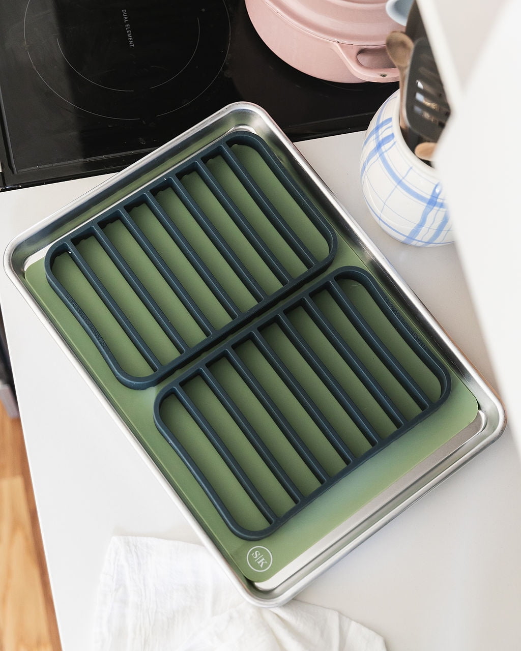 The Silicone Kitchen Silicone Roasting Cooling Rack Pan for Oven ?Dishwasher Safe, BPA Free, Non-Toxic (2 Pk, 7?x10.75? each)