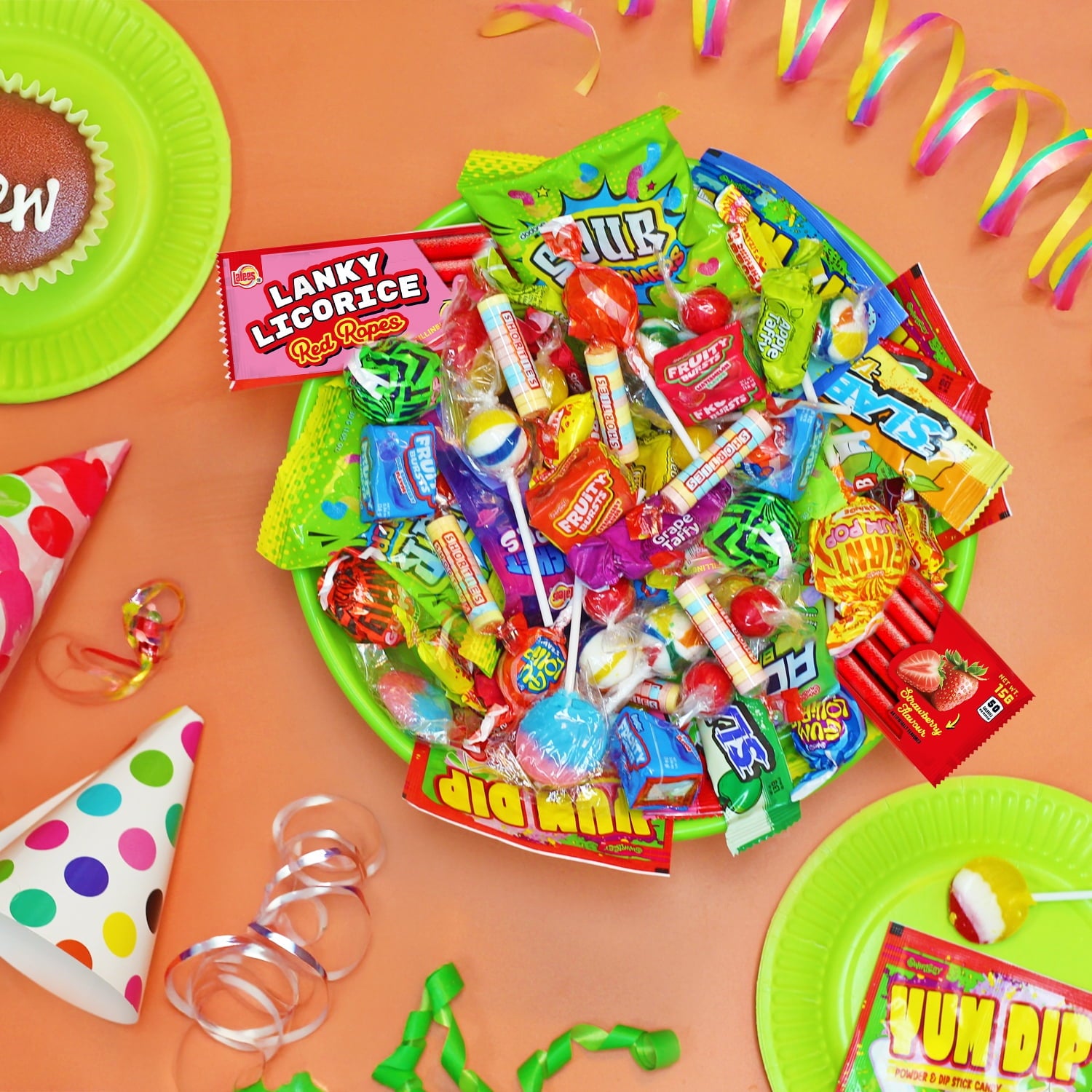 Assorted Candy Mix - Bulk Candies Trick or Treat - 2.2 Pounds - Parade Party Pack - Pinata Goodie Bag Stuffers