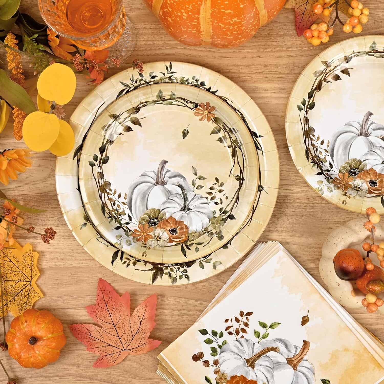Waipfaru 200 Pcs Fall Paper Plates and Napkins Thanksgiving Party Supplies Sunflower and Pumpkin Disposable Dinnerware Server 50