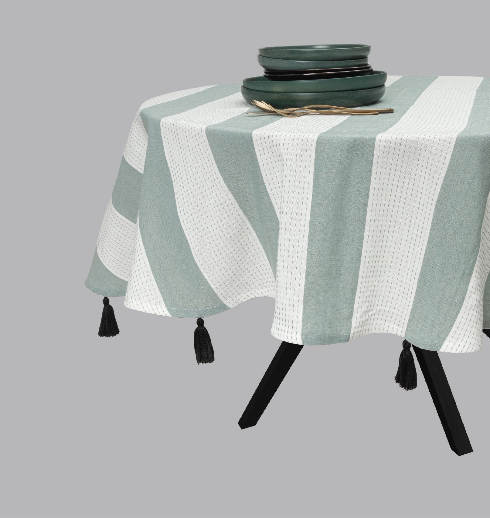 (4 pack) Thyme & Table 70" Round Tablecloth, Green and White with Black Tassels
