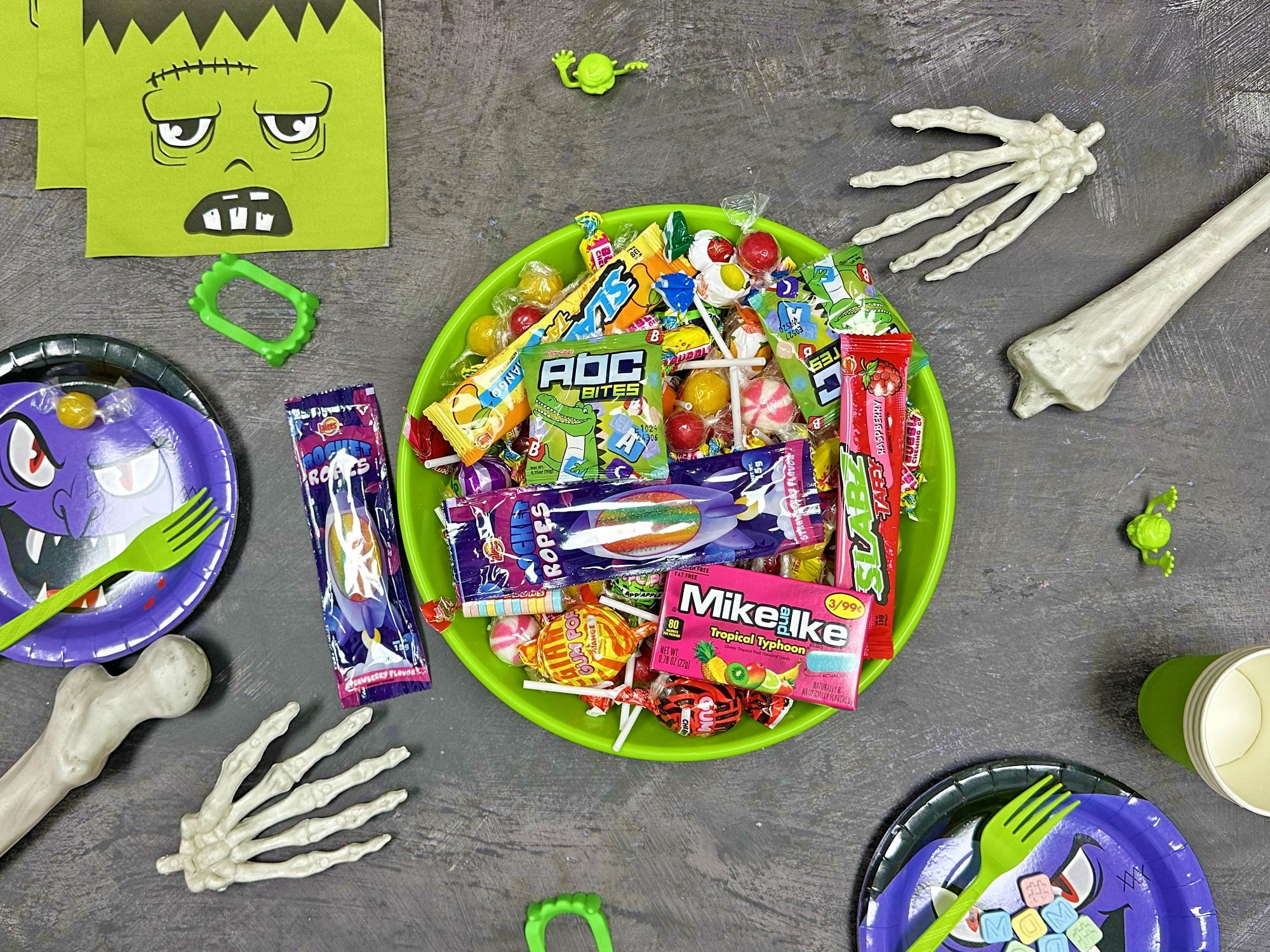 Halloween Candy Bulk - 6.5 Pounds - Assorted Pinata Mix  - Trick or Treat - A Great Surprise - Parade Goodie Bag Variety Pack