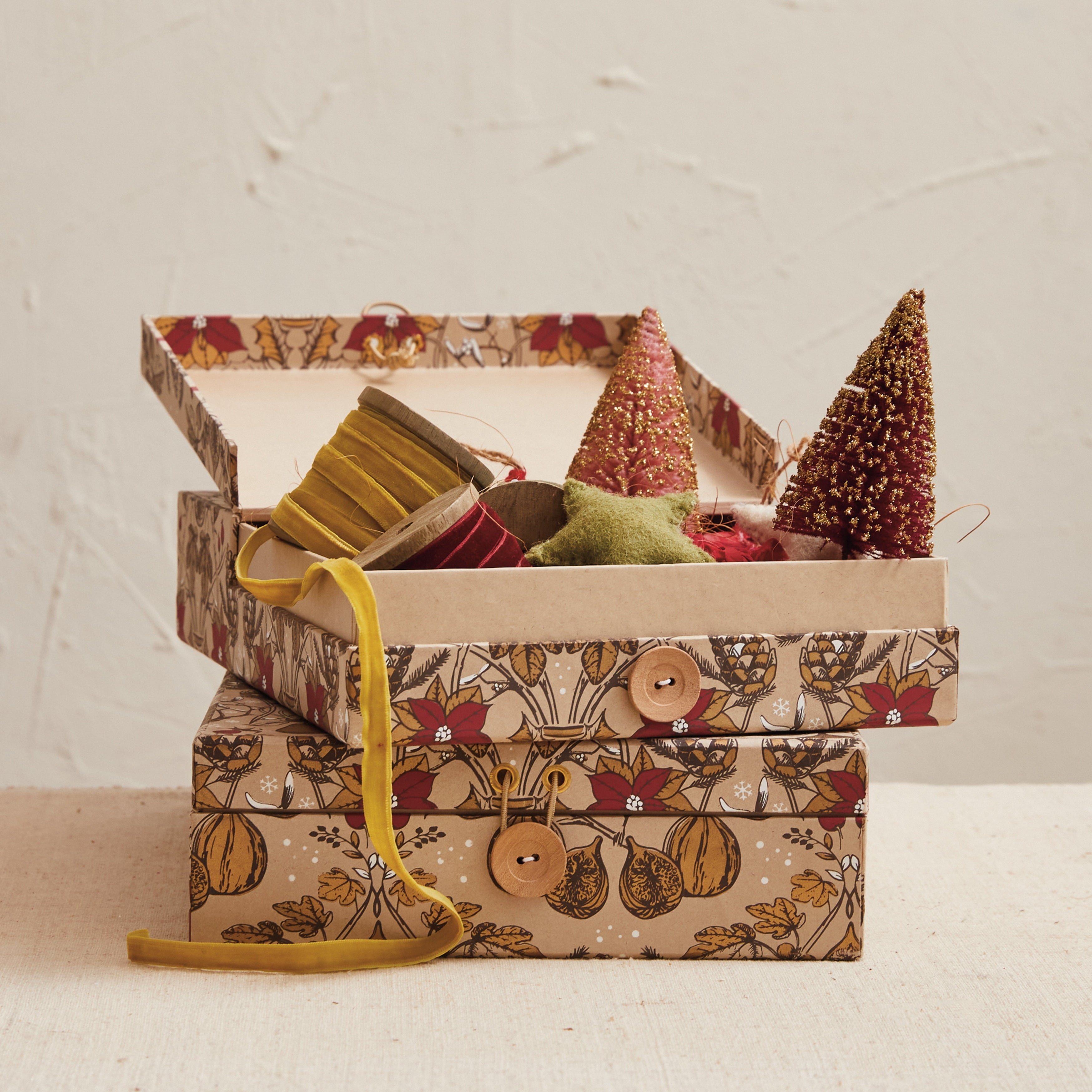 Creative Co-Op Floral Wide Paper Gift Boxes Set, Multicolor, Set of 2